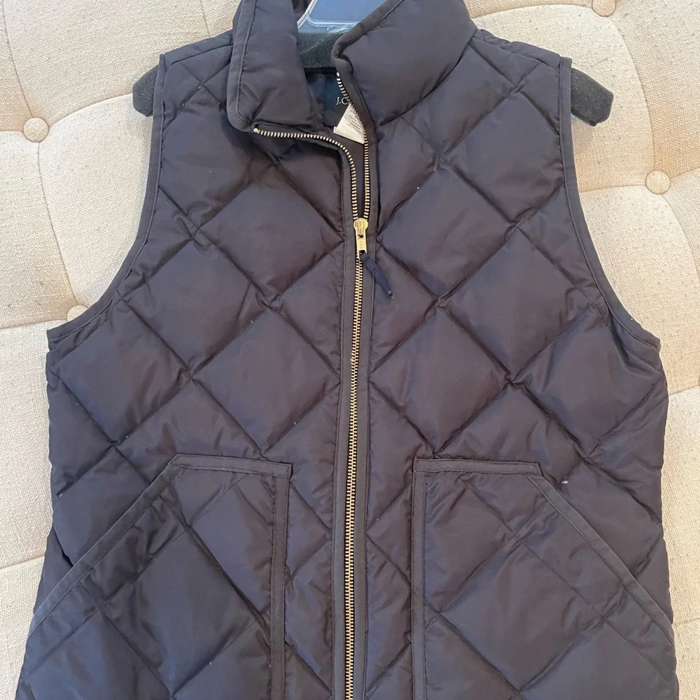 Jcrew women’s black quilted vest - Picture 2 of 6